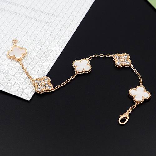 Van Cleef & Arpels bracelet 12lyh38